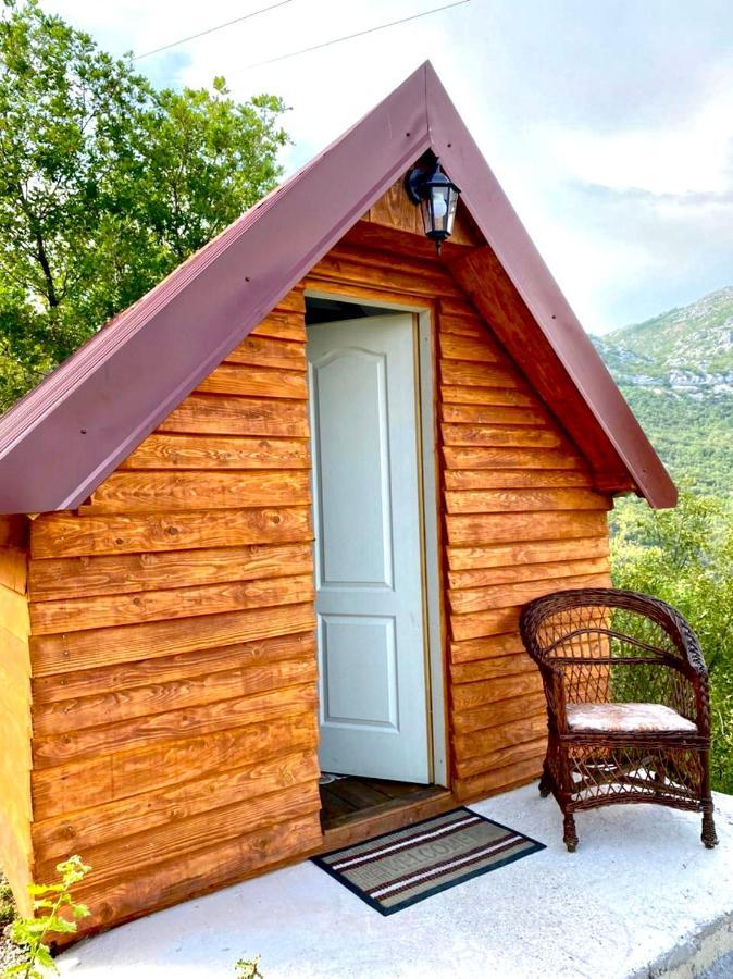 Vikendica,Bungalovi Lipska Pecina Cetinje Bagian luar foto