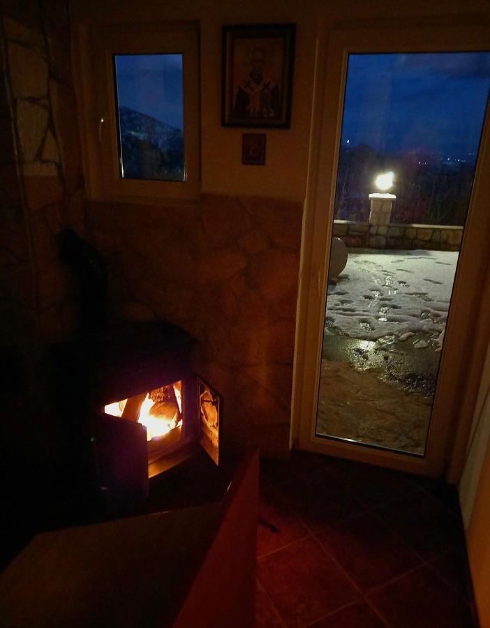 Vikendica,Bungalovi Lipska Pecina Cetinje Bagian luar foto