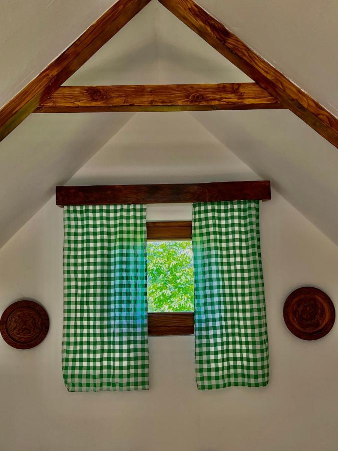 Vikendica,Bungalovi Lipska Pecina Cetinje Bagian luar foto