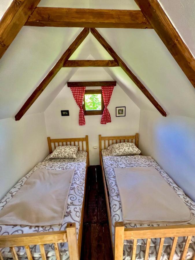 Vikendica,Bungalovi Lipska Pecina Cetinje Bagian luar foto